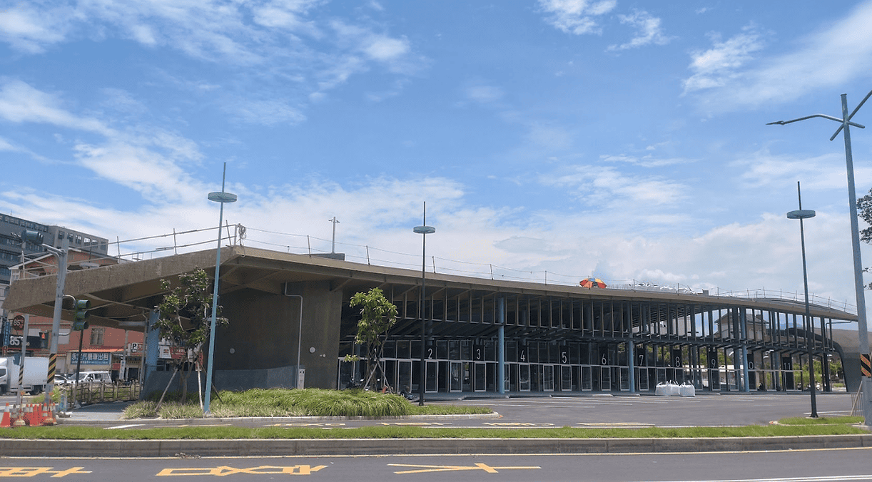 宜蘭轉運站建築外觀,佳實系統整合弱電中央監控案例