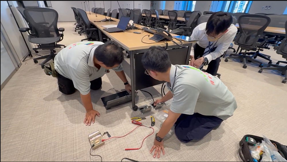 AV設備保養合約服務範圍：會議室線材與訊號設備檢測